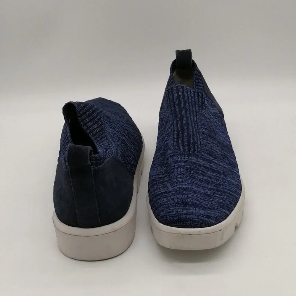 Bernardo Navy Blue Slip-On Sneakers fabric upper
soft stretch comfortable knit - Picture 5 of 12